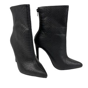 Women’s Ankle Heeled Booties